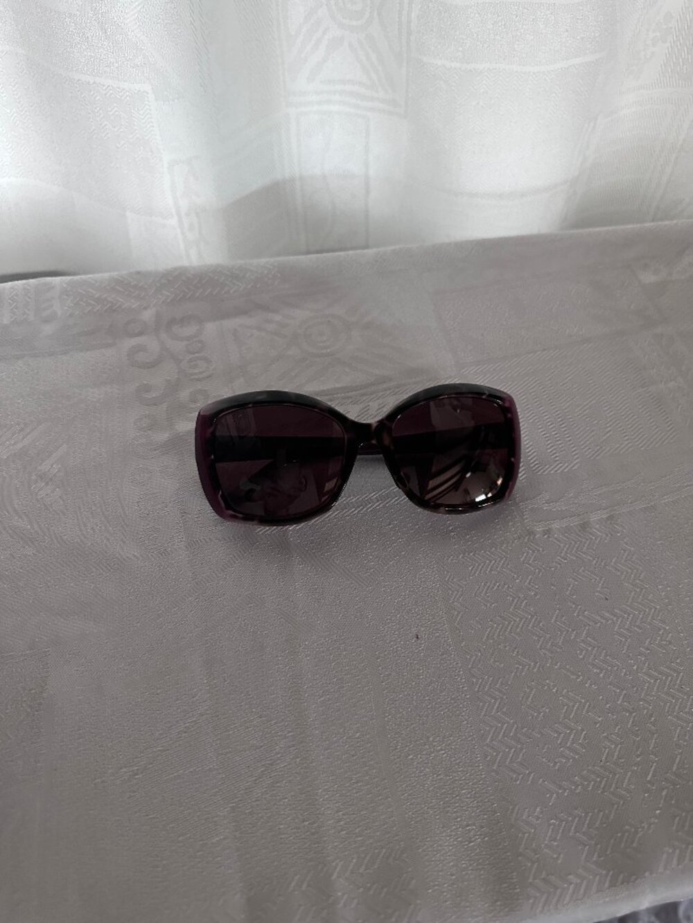 Maui Jim Orchid in Tortoise with Raspberry - Picture 13 of 14